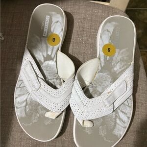 Collection B Floral White‎ Sandals